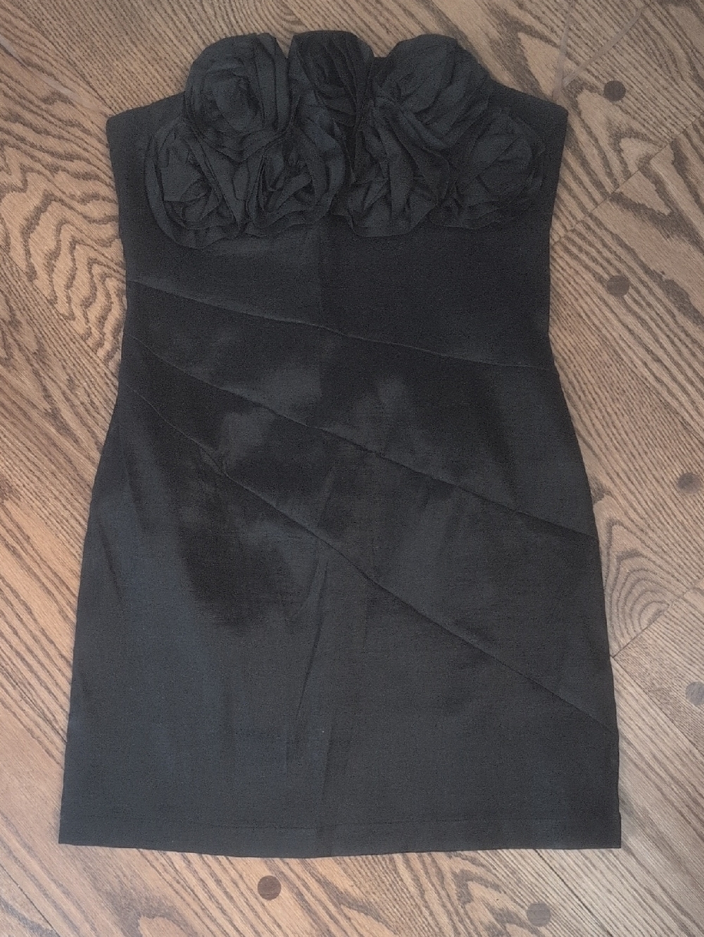Romeo & Juliet Couture Strapless Black Rose-Appliqué Bodycon Dress
